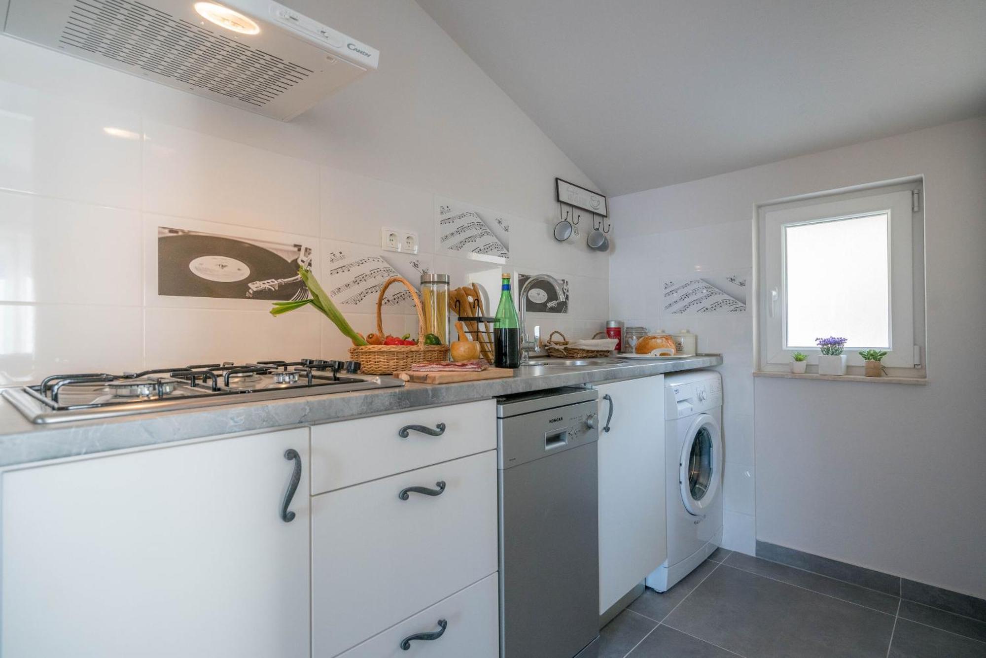 Apartments Sonata أوميس المظهر الخارجي الصورة